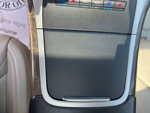 Used 2016 Lincoln MKX Reserve w/ Technology Package image 28