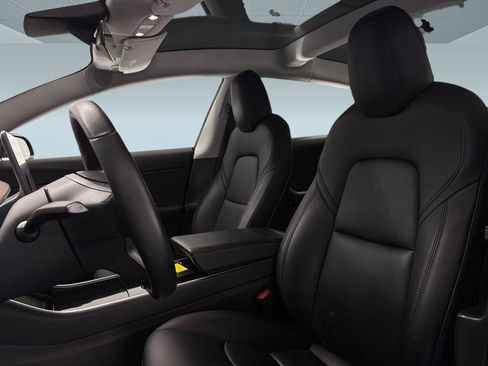 Used 2018 Tesla Model 3 Performance image 18