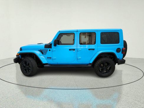 Used 2021 Jeep Wrangler Unlimited Sahara AWD/4WD image 14