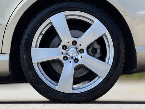 Used 2011 Mercedes-Benz E 350 Sedan image 18