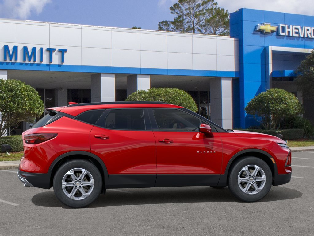New 2026 Chevrolet Blazer LT FWD image 5