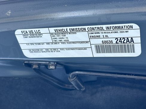 Used 2024 Jeep Wrangler Unlimited Rubicon 4xe image 28