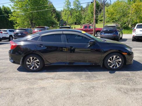 Used 2017 Honda Civic EX image 8
