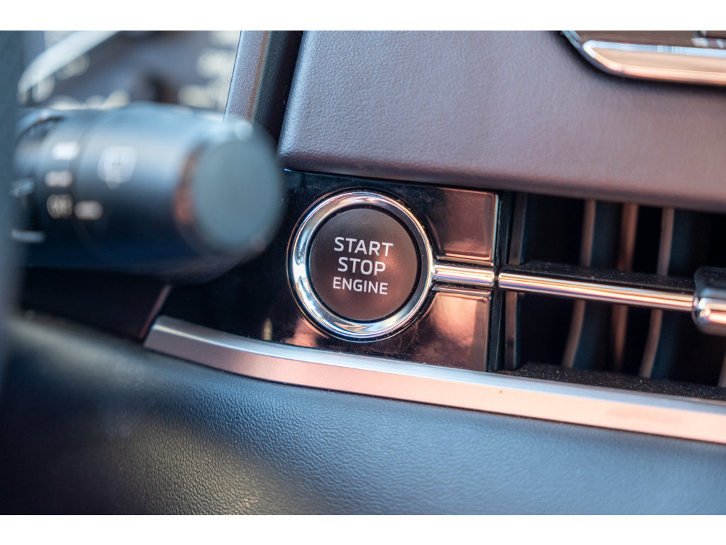 Used 2024 Mitsubishi Outlander SE AWD/4WD image 30