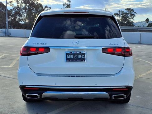 Used 2025 Mercedes-Benz GLS 450 4MATIC image 21