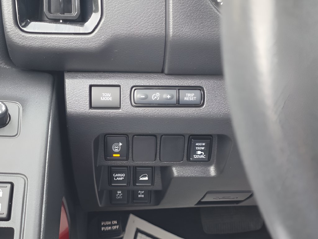 Used 2025 Nissan Frontier PRO-4X w/ Pro Premium Package AWD/4WD image 22