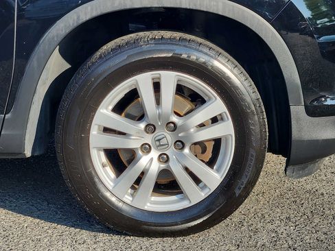 Certified 2017 Honda Pilot LX image 8