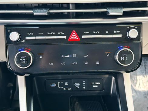Used 2025 Hyundai Tucson SEL AWD/4WD image 23