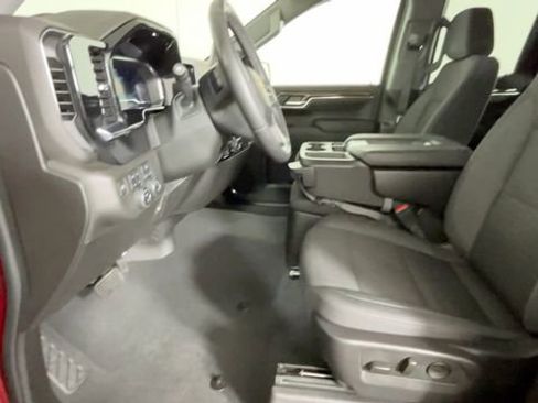 Used 2024 Chevrolet Silverado 1500 LT AWD/4WD image 19