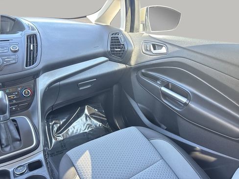 Used 2017 Ford C-MAX SE image 15