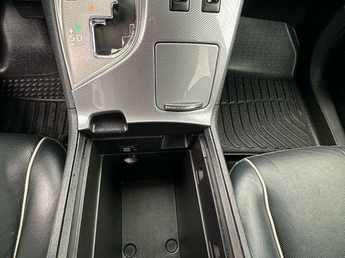 Used 2015 Toyota Venza XLE image 33