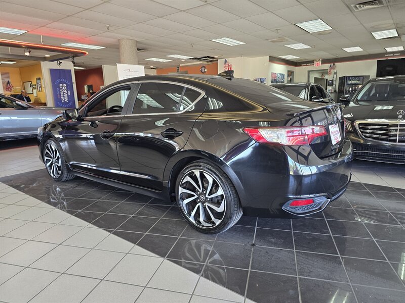 Used 2017 Acura ILX FWD image 6