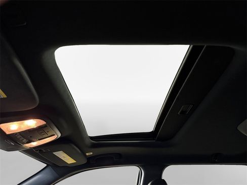 Used 2022 Dodge Durango GT image 23