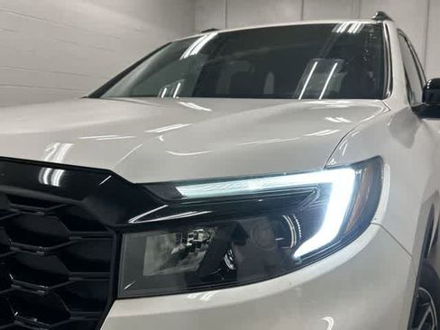 Used 2023 Honda Passport Elite image 32