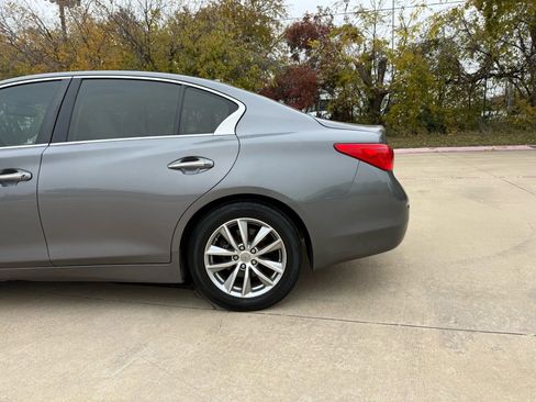 Used 2017 INFINITI Q50 3.0t Premium w/ Driver Assistance Package image 14