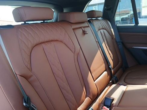 New 2026 BMW X5 xDrive50e image 13