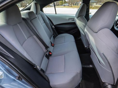 Used 2020 Toyota Corolla SE w/ SE Premium Package image 38