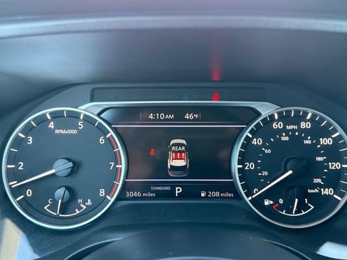 Used 2024 Nissan Rogue SV FWD image 13