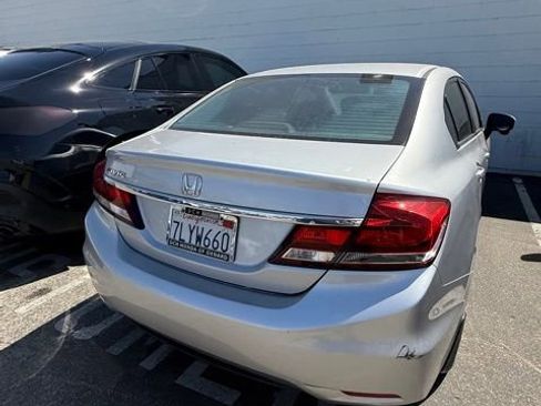 Used 2015 Honda Civic SE image 5