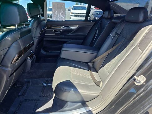 Used 2020 BMW 740i w/ M Sport Package RWD image 17