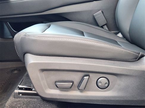 New 2025 Nissan Murano SL w/ Cargo Package image 18