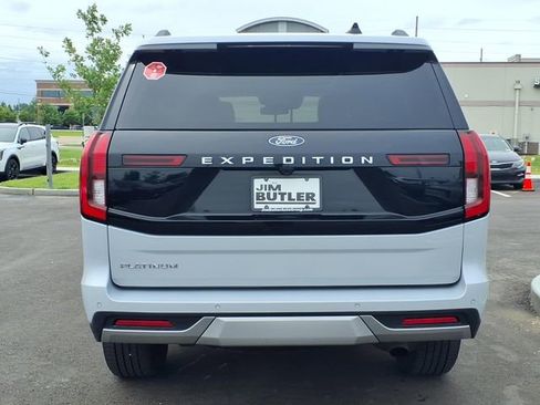 Used 2025 Ford Expedition Platinum AWD/4WD image 26