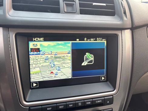 Used 2010 Ford Fusion Hybrid FWD image 19