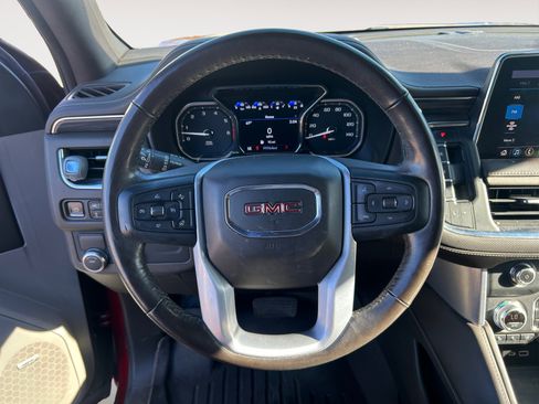 Used 2021 GMC Yukon SLT w/ SLT Luxury Package image 13