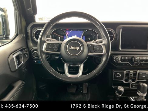 Used 2022 Jeep Wrangler Unlimited Sahara w/ Cold Weather Group image 12