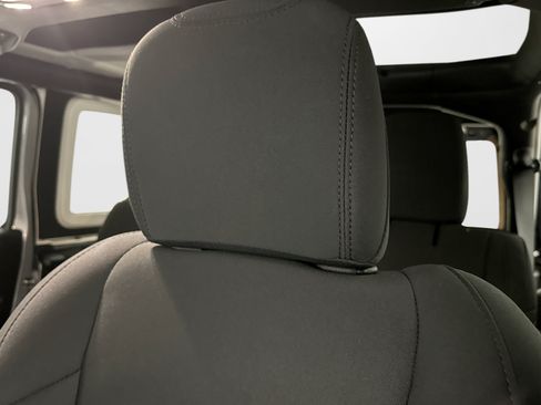 Used 2021 Jeep Wrangler Unlimited Sport AWD/4WD image 8