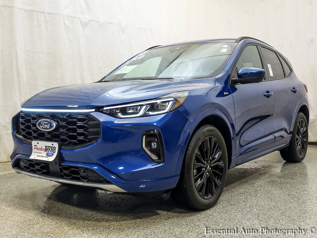 Used 2023 Ford Escape ST-Line Elite AWD/4WD image 2