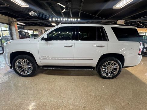 Used 2018 GMC Yukon Denali RWD image 4
