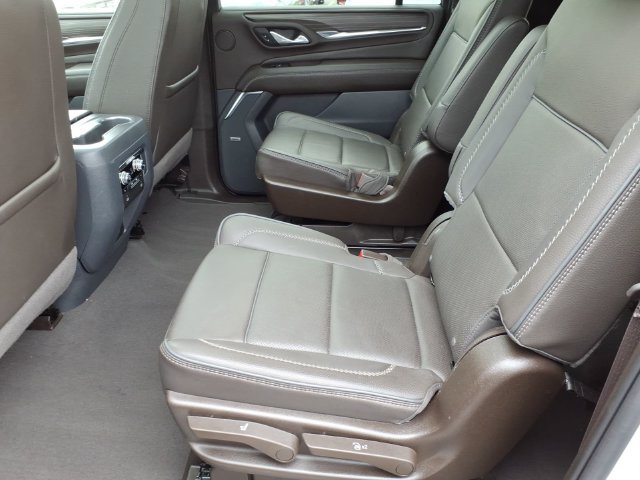 Used 2023 GMC Yukon XL Denali w/ Max Trailering Package AWD/4WD image 7