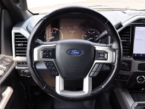 Used 2022 Ford F250 Lariat w/ Lariat Ultimate Package AWD/4WD image 28