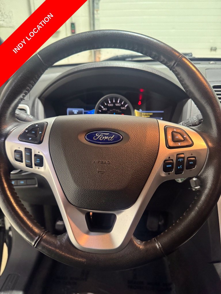 Used 2015 Ford Explorer XLT w/ Equipment Group 202A AWD/4WD image 17
