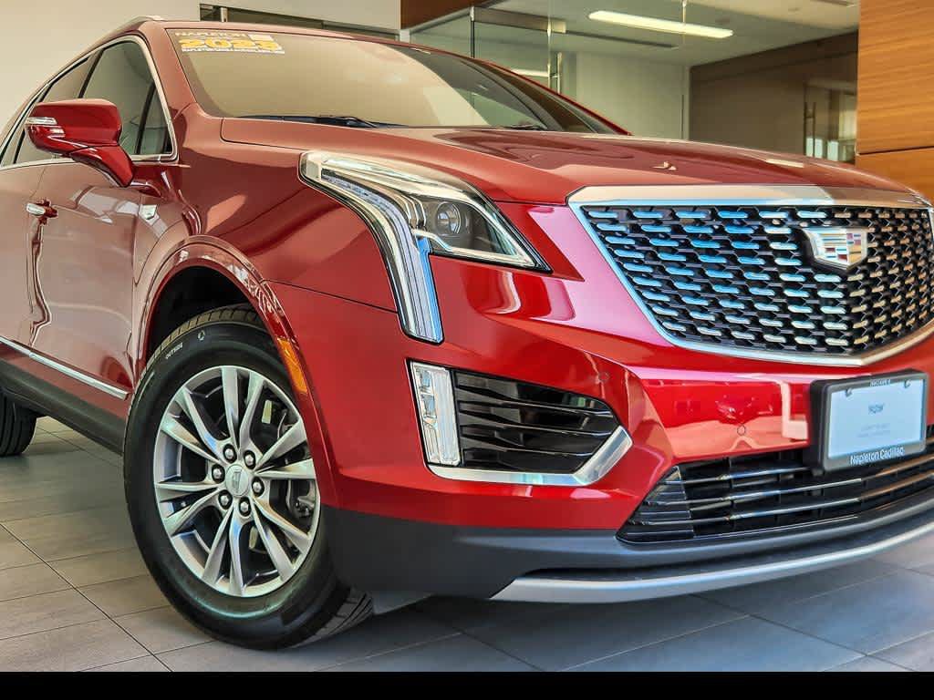 Certified 2023 Cadillac XT5 Premium Luxury AWD/4WD image 2