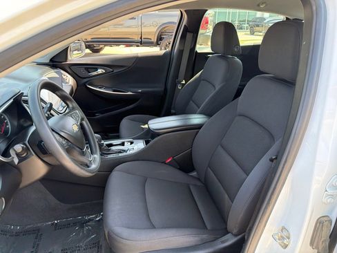 Used 2024 Chevrolet Malibu LT FWD image 14
