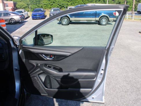Used 2022 Subaru Outback Premium AWD/4WD image 15