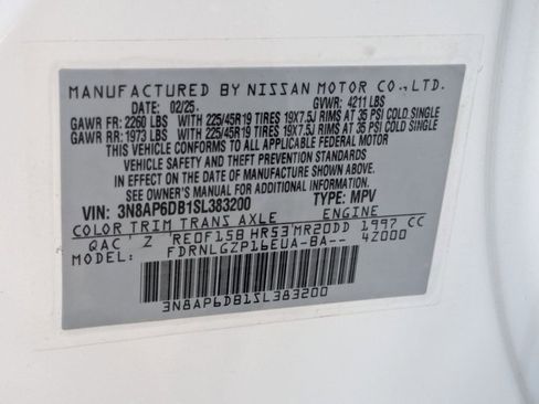 Used 2025 Nissan Kicks SR image 24