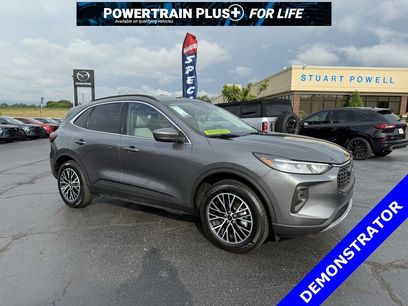 New 2025 Ford Escape SE