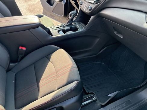 Used 2022 Chevrolet Equinox RS w/ LPO, Floor Liner Package image 22