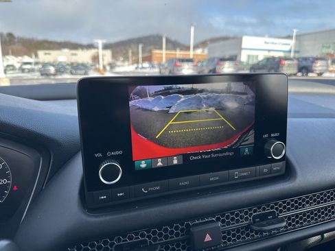 Used 2024 Honda HR-V Sport image 18