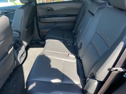 Used 2023 Honda Passport Elite image 13