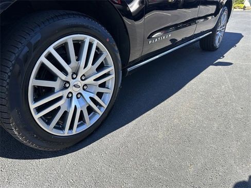 Certified 2022 Ford Expedition Max Platinum image 12