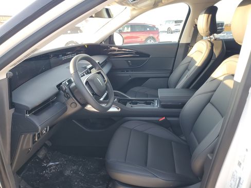 New 2026 Lincoln Nautilus Premier image 10