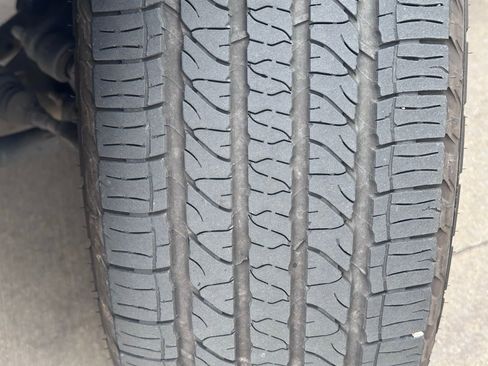 Used 2018 Jeep Grand Cherokee Limited image 3