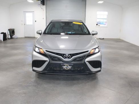 Used 2023 Toyota Camry SE image 18