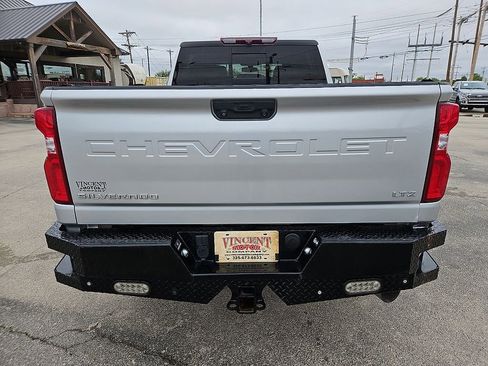 Used 2020 Chevrolet Silverado 2500 LTZ w/ LTZ Plus Package AWD/4WD image 6