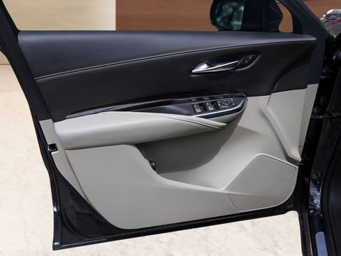 Used 2022 Cadillac XT4 Luxury FWD image 23