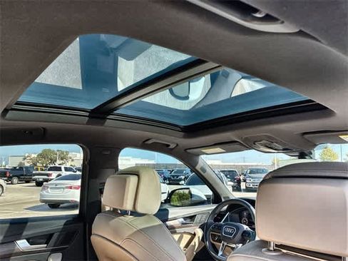 Used 2022 Audi Q5 2.0T Premium Plus w/ Premium Plus Package image 23